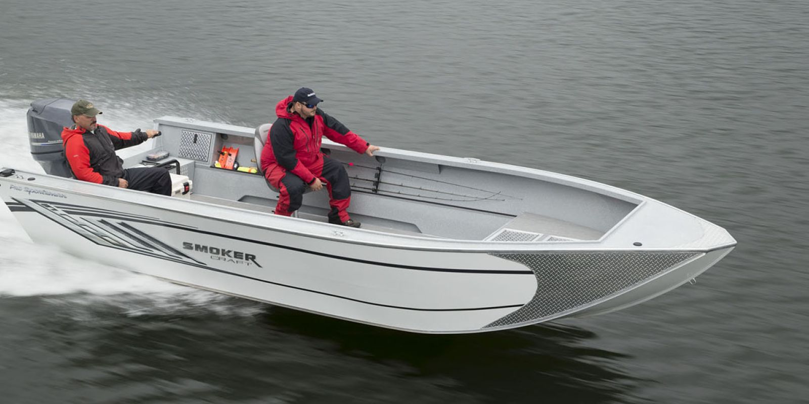 smoker craft 2072 sportsman fishing boat