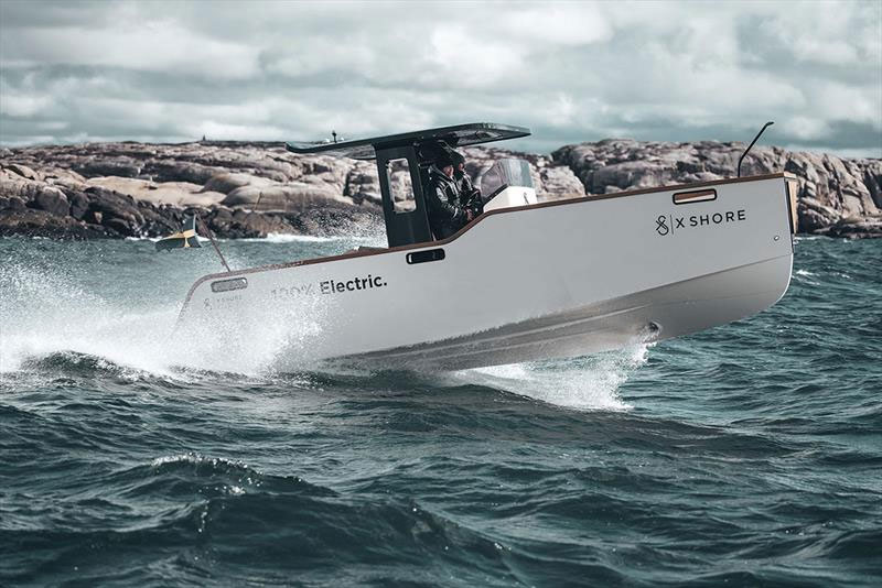 x shore eelex 8000 electric boat
