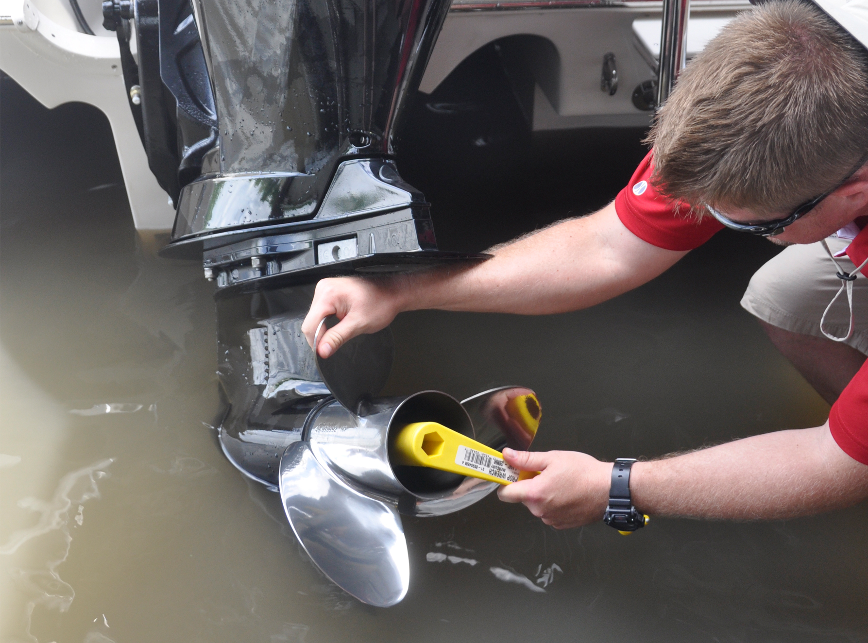 Replacing A Boat Propeller On An Outboard Engine