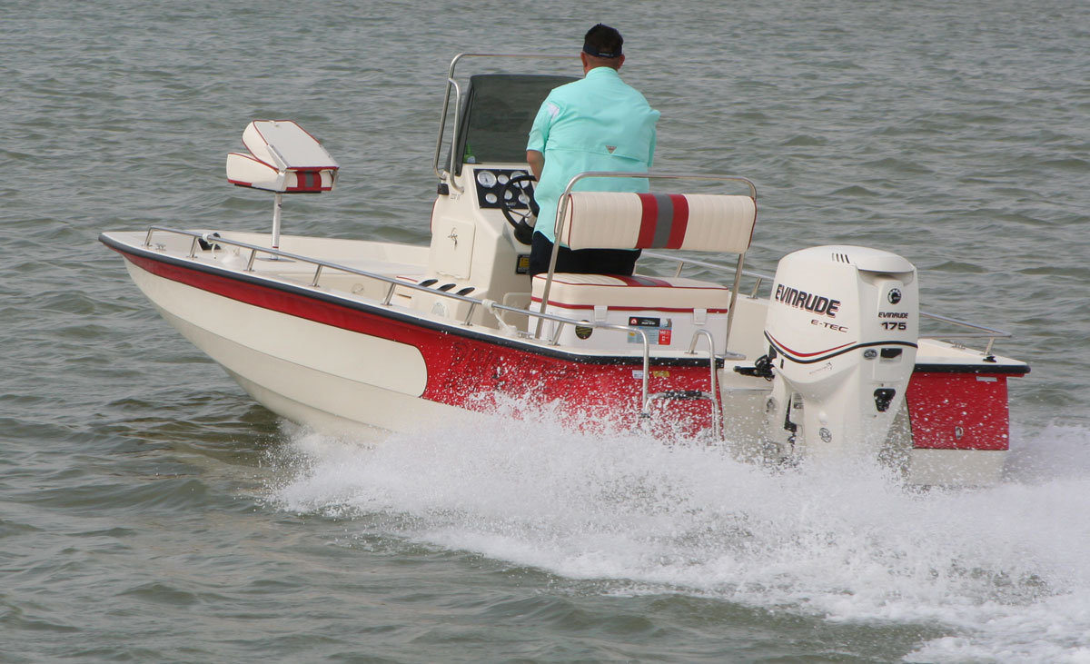 boat running level with trim tabs